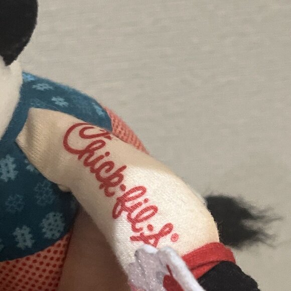 Chick-fil-A Christmas 2023 Plush Cow 🎄 Doll Toy Chikin 7" LIMITED EDITION - Picture 8 of 10